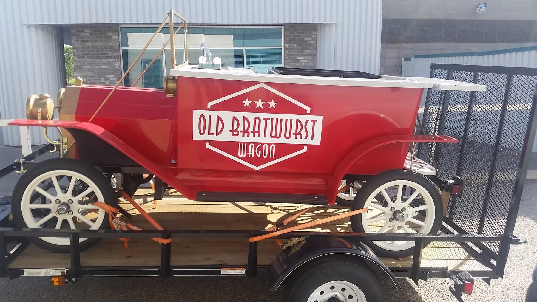 A Custom Mobile Display Built to Get Attention
