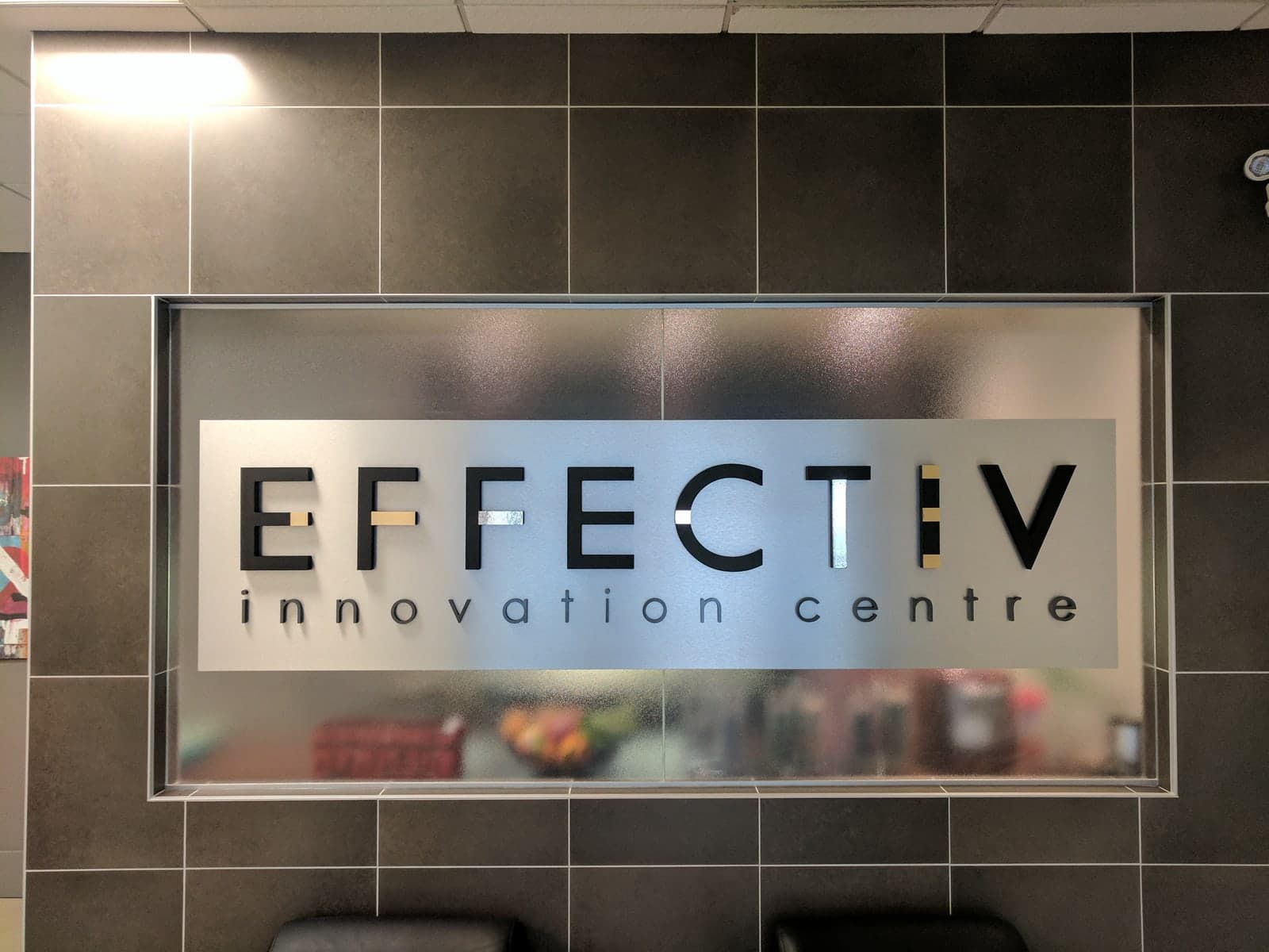 Interior dimensional sign